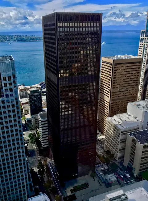 Safeco Plaza, 1001 Fourth Avenue, Seattle